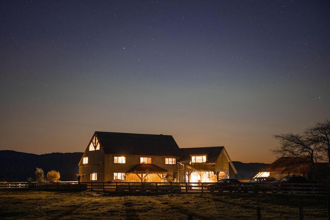 Housewithnonails Bed & Breakfast Matamata Exterior photo
